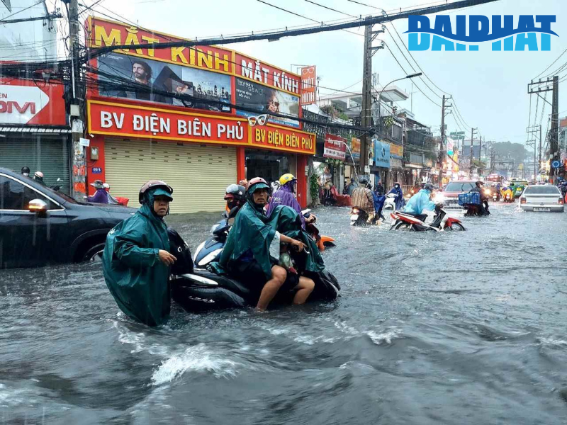 cảnh ngập lụt tại thủ đức